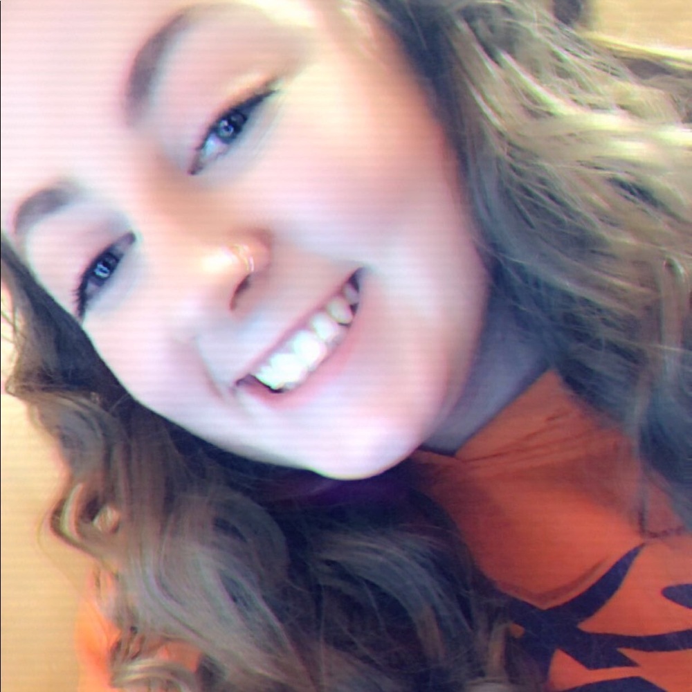 Meet your Posher, Kara